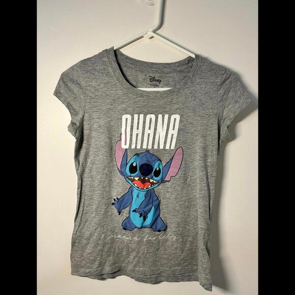 Disney Other - Disney‎ Stitch Kids Short Sleeve shirt in size L